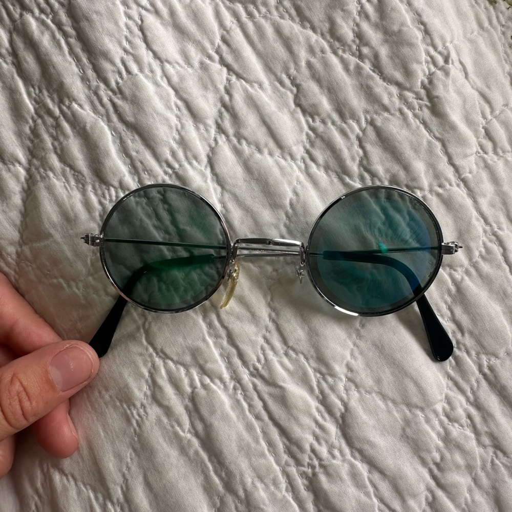Round Silver Frame Sunglasses with Green Lenses